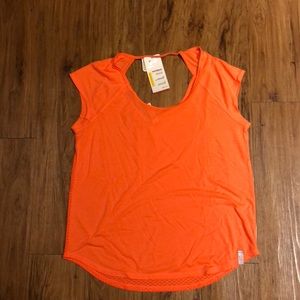 Under armour shirt- large